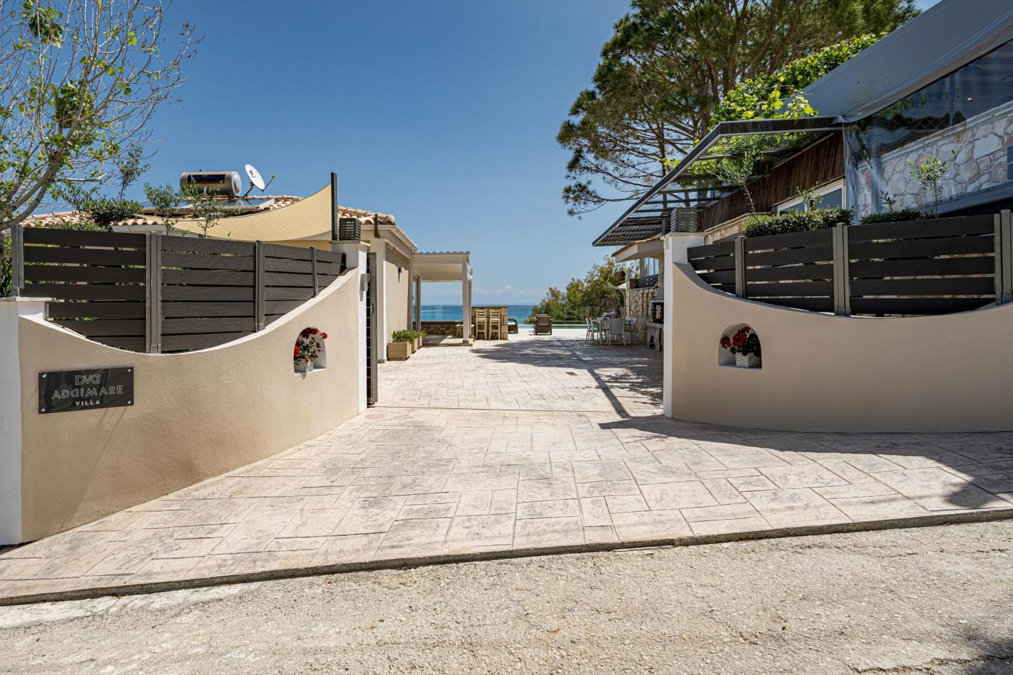 Addimare Sea View Villa, And Events Venue Alikész Kültér fotó