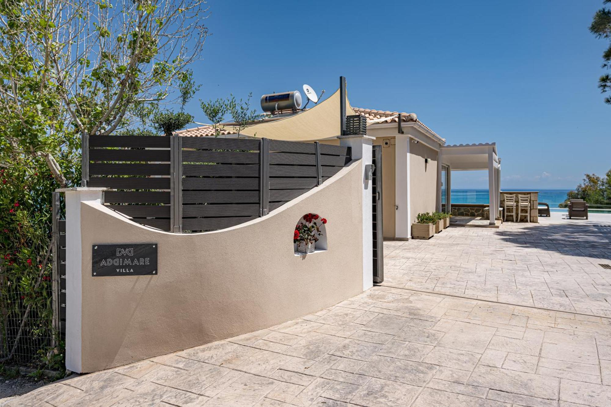 Addimare Sea View Villa, And Events Venue Alikész Kültér fotó
